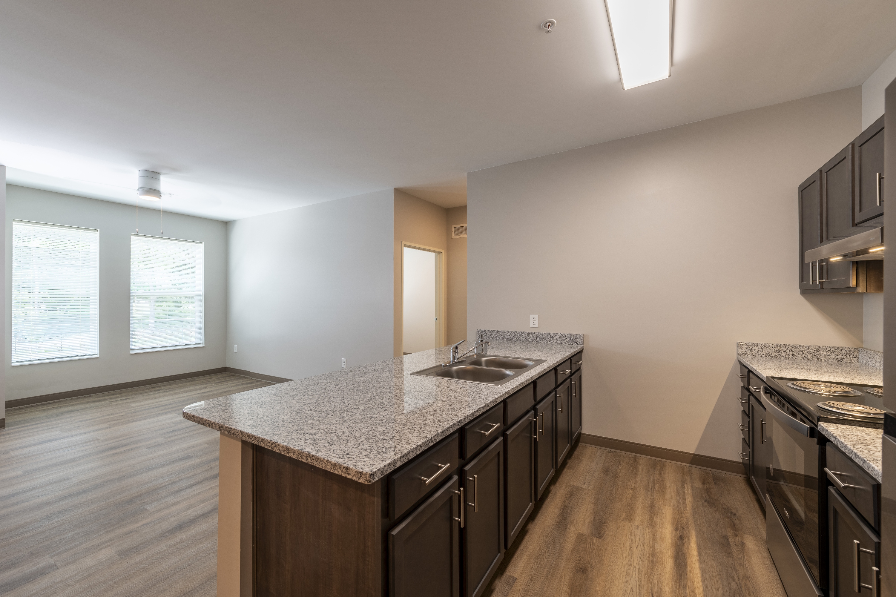 445 South Maple Street - 015