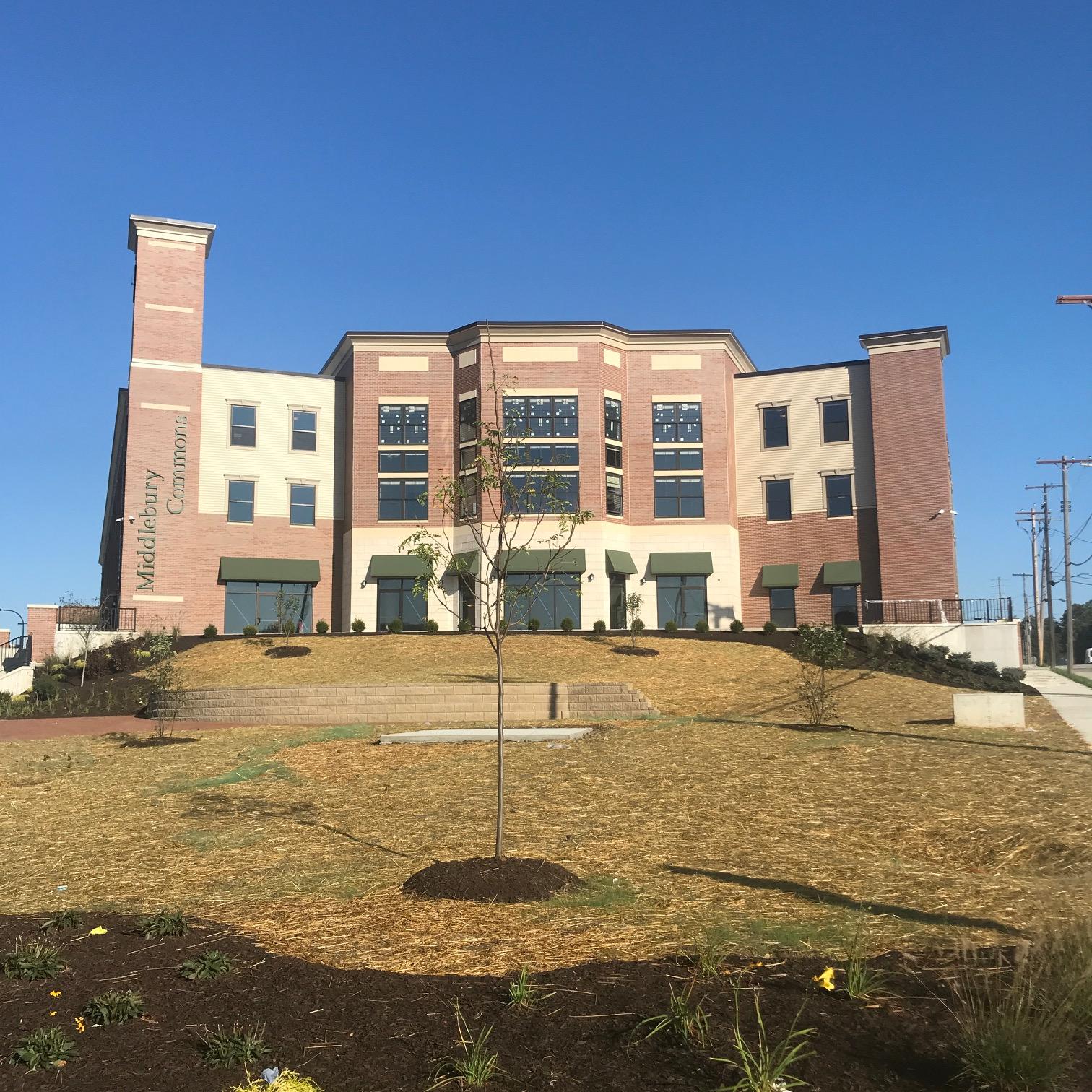 931 East Market Street - 208